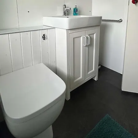 Hyggeby Lodge, Yanwath, With Garden & Wood Burning Stove, 10 Minutes To Ullswater *