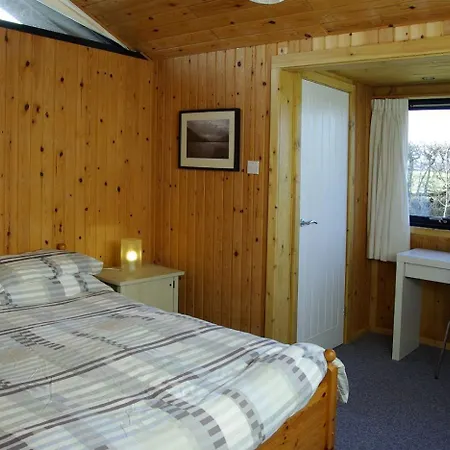 Hyggeby Lodge, Yanwath, With Garden & Wood Burning Stove, 10 Minutes To Ullswater Tirril